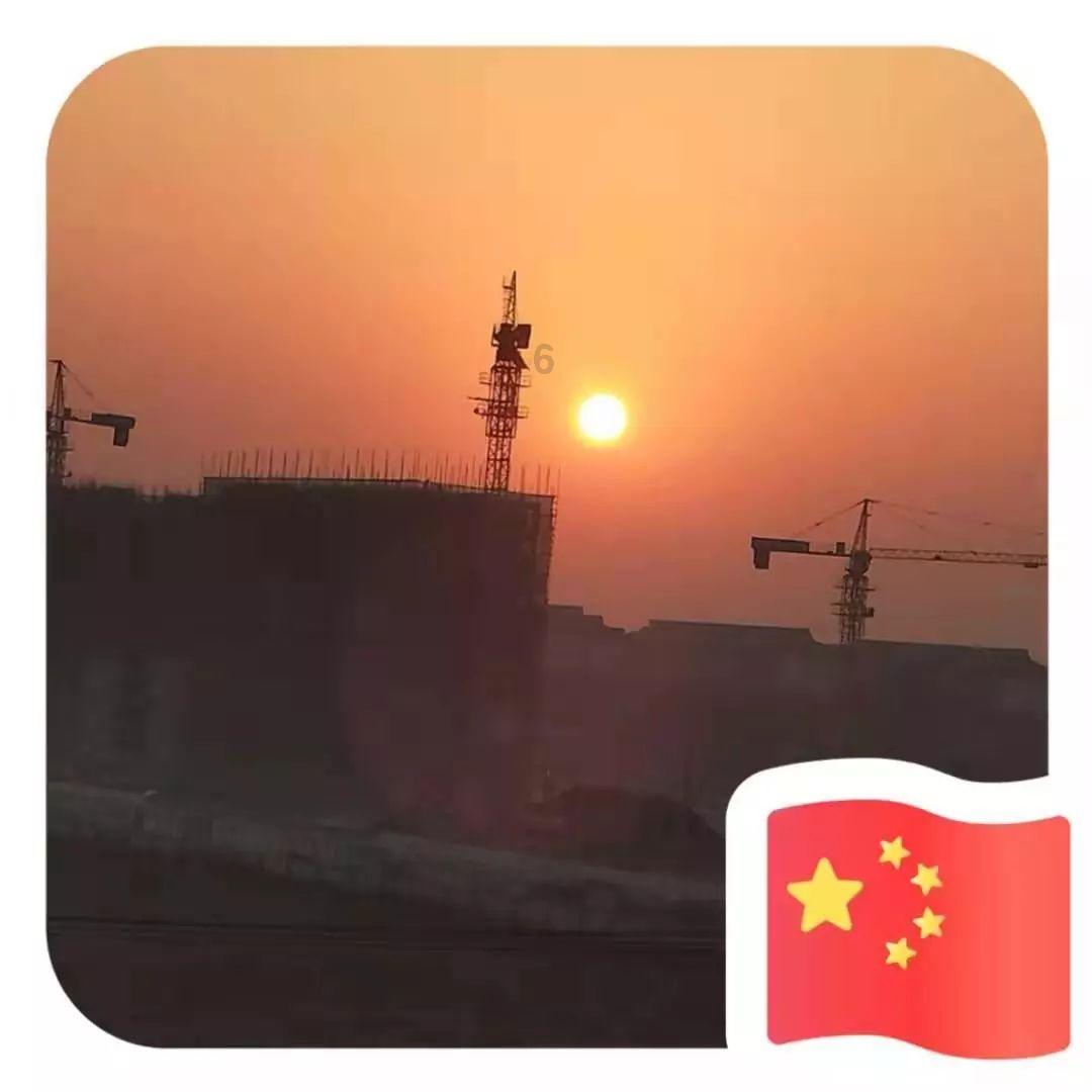 卡通红色汽车拼图